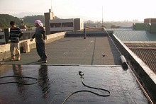 桃園信義路屋頂防水熱熔毯施作