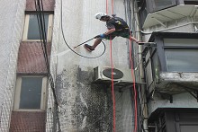 溫州街-垂降式外牆防水高空作業