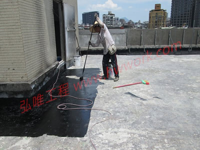 瀝青底油塗佈