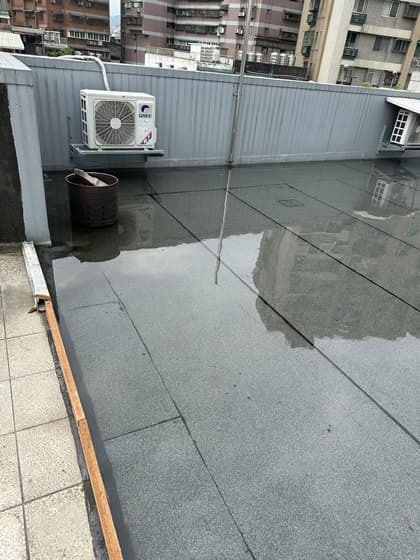 屋頂完工試水